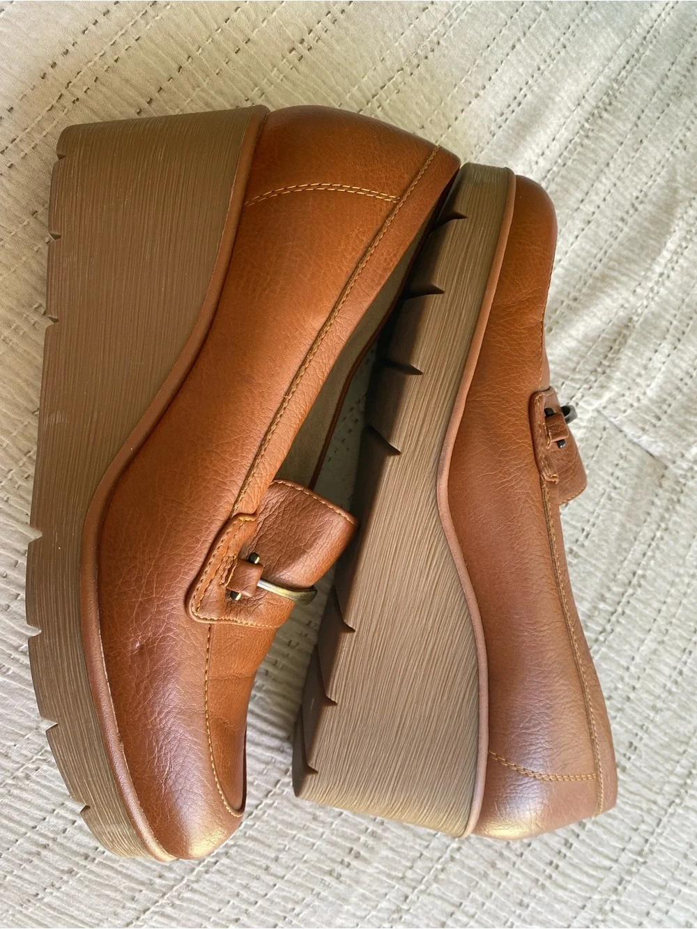 SOUL Naturalizer Cognac Leather Slip-On Loafers with Gold Accent